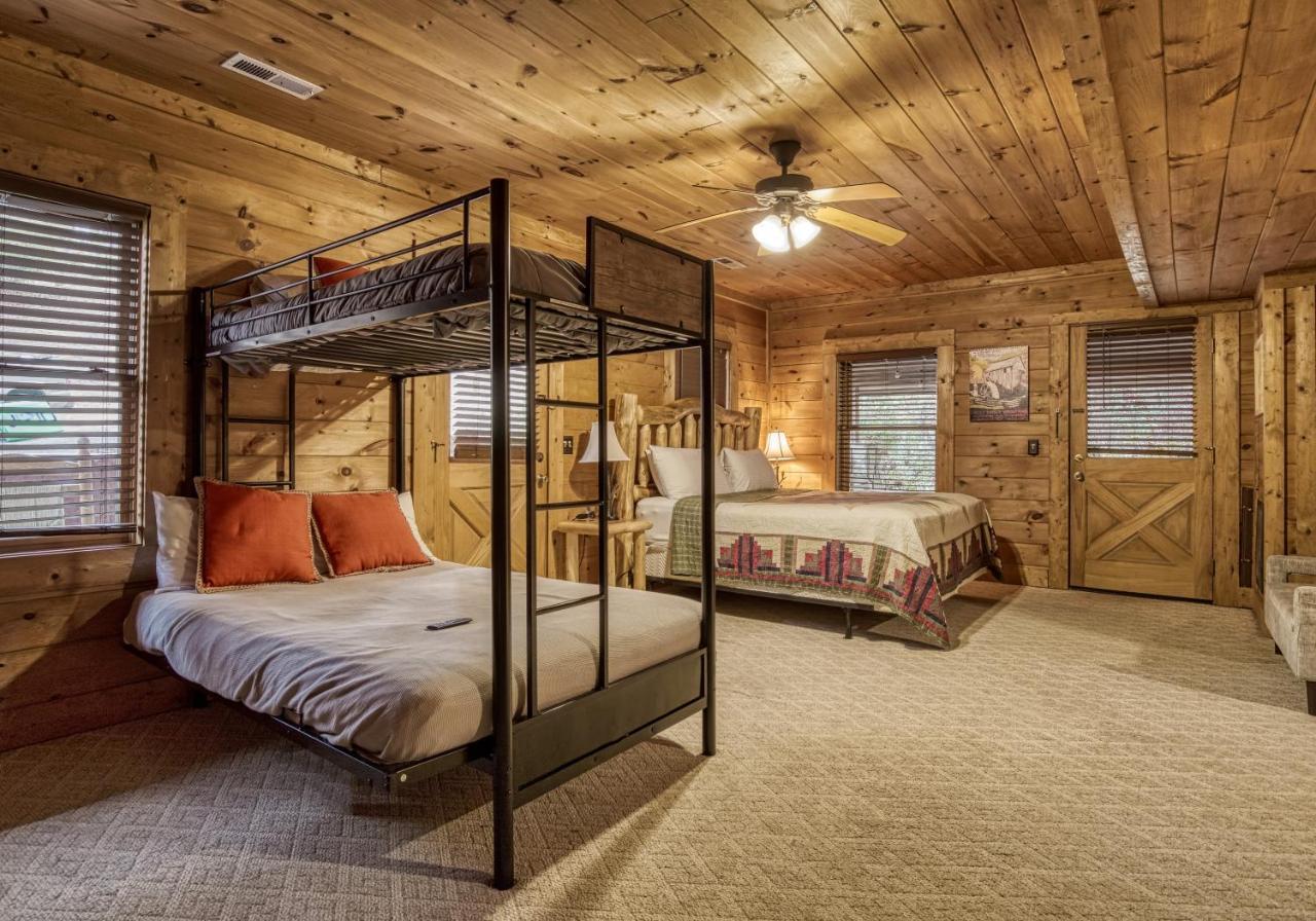 Bridgewood Cabin, Hot Tub, 1089 Of Free Attraction Tickets For Each Paid Day, Dollywood And More! Pigeon Forge Ngoại thất bức ảnh