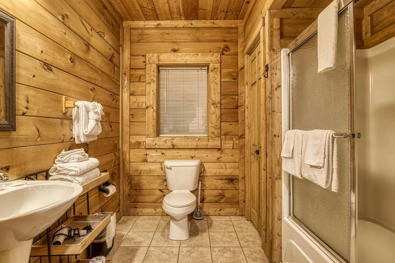 Bridgewood Cabin, Hot Tub, 1089 Of Free Attraction Tickets For Each Paid Day, Dollywood And More! Pigeon Forge Ngoại thất bức ảnh