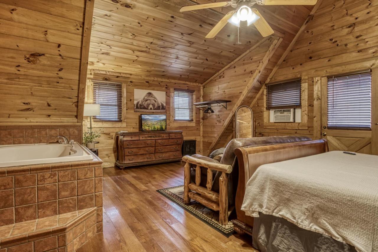 Bridgewood Cabin, Hot Tub, 1089 Of Free Attraction Tickets For Each Paid Day, Dollywood And More! Pigeon Forge Ngoại thất bức ảnh