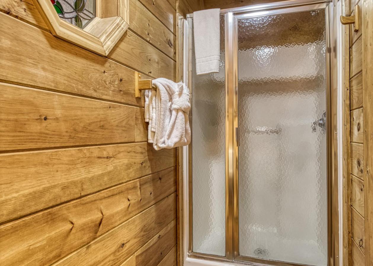Bridgewood Cabin, Hot Tub, 1089 Of Free Attraction Tickets For Each Paid Day, Dollywood And More! Pigeon Forge Ngoại thất bức ảnh