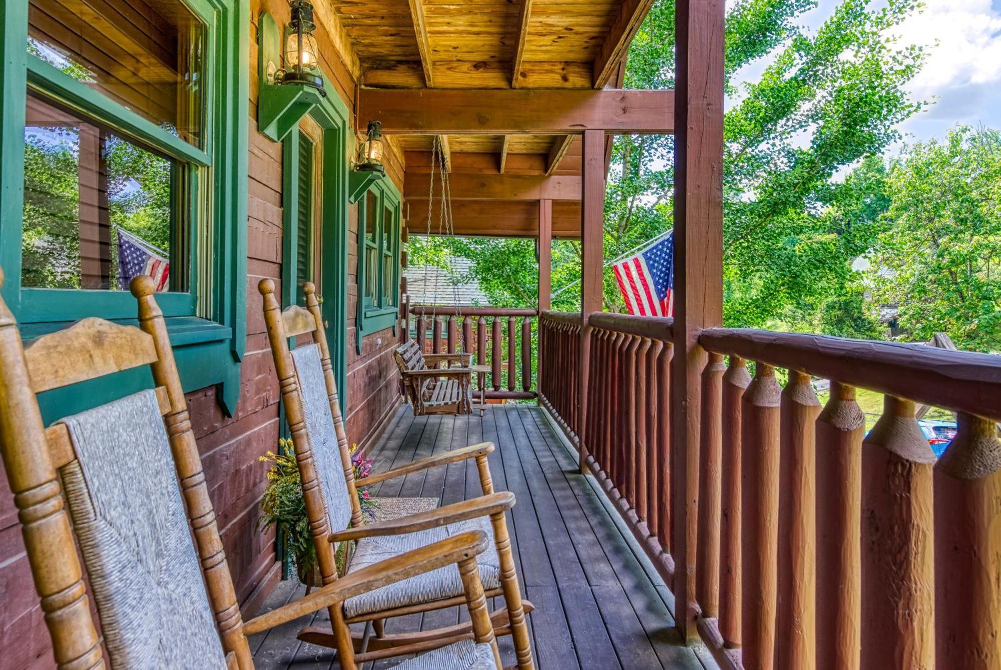 Bridgewood Cabin, Hot Tub, 1089 Of Free Attraction Tickets For Each Paid Day, Dollywood And More! Pigeon Forge Ngoại thất bức ảnh