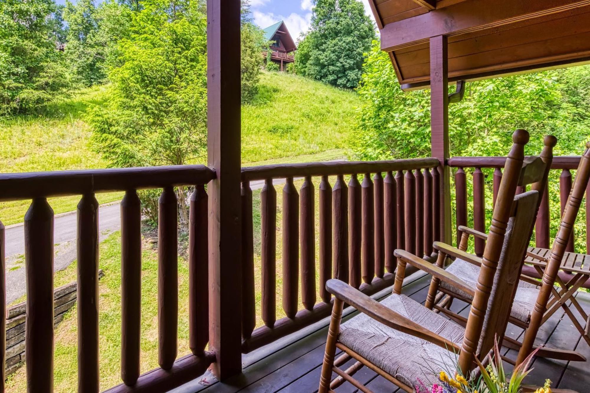 Bridgewood Cabin, Hot Tub, 1089 Of Free Attraction Tickets For Each Paid Day, Dollywood And More! Pigeon Forge Ngoại thất bức ảnh